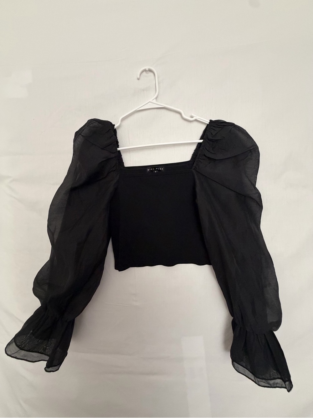 NWOT Miou Muse Women Black Sheer Puff Long Sleeve Knit Crop Top Sz M(A863)